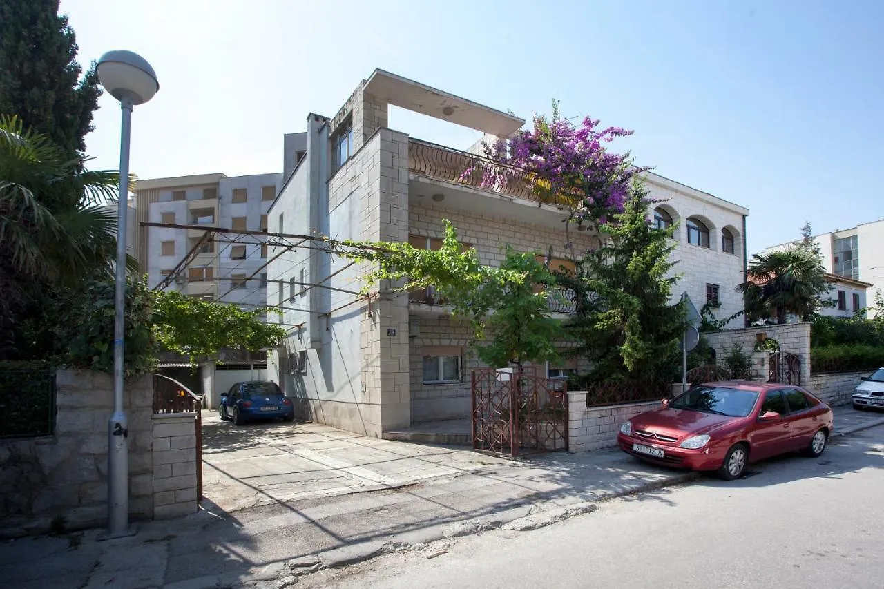 Apartment Dolores Split